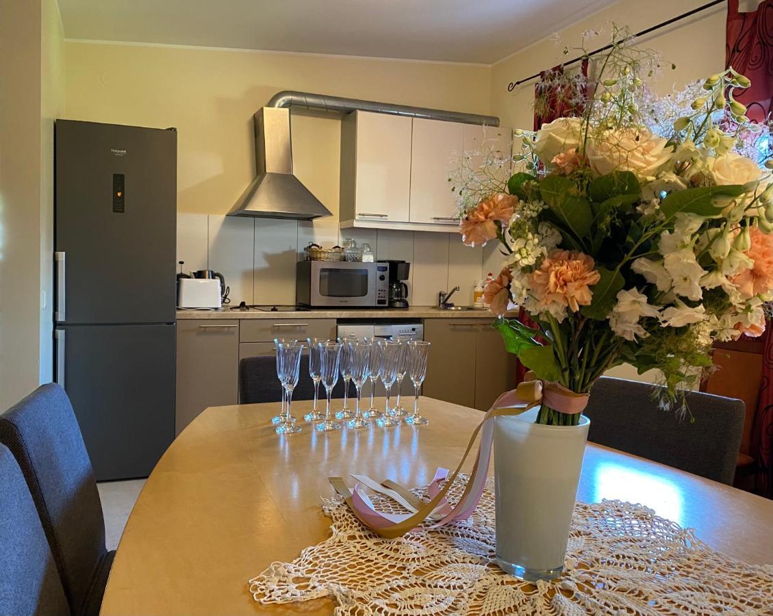 Villa Meri Apartments 페르누 외부 사진