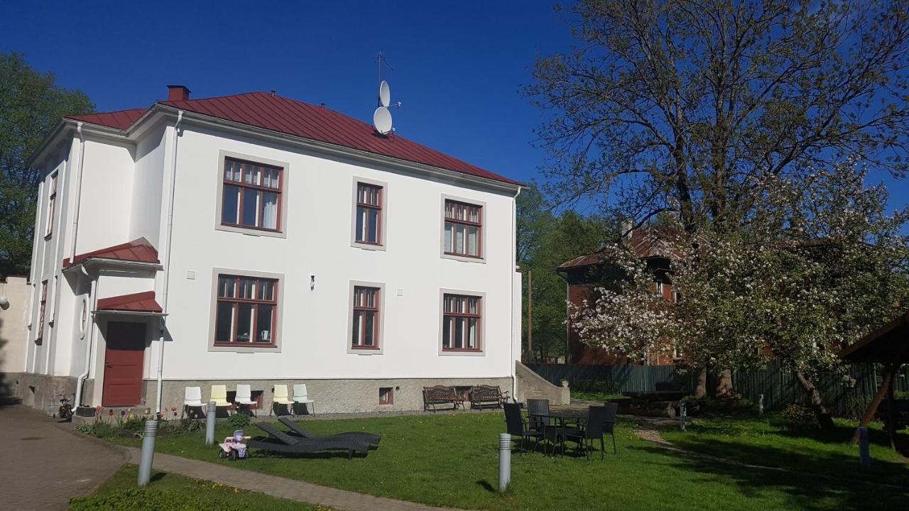 Villa Meri Apartments 페르누 외부 사진