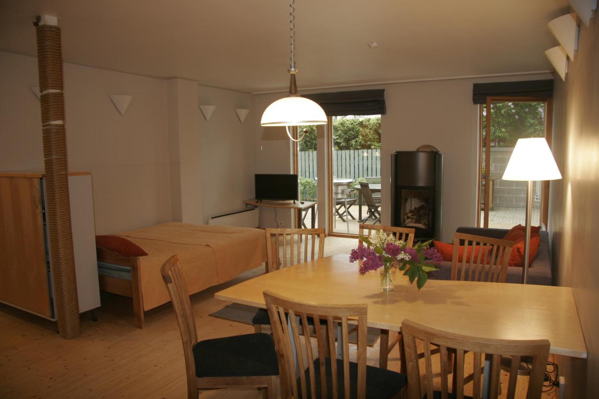 Villa Meri Apartments 페르누 객실 사진