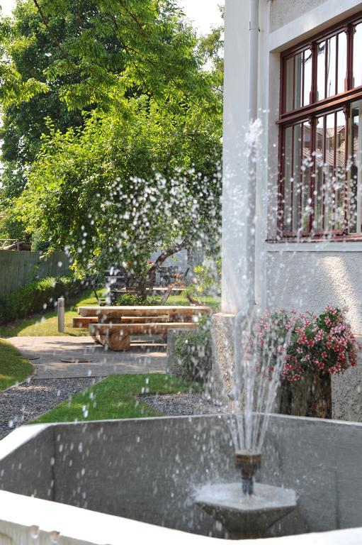 Villa Meri Apartments 페르누 객실 사진