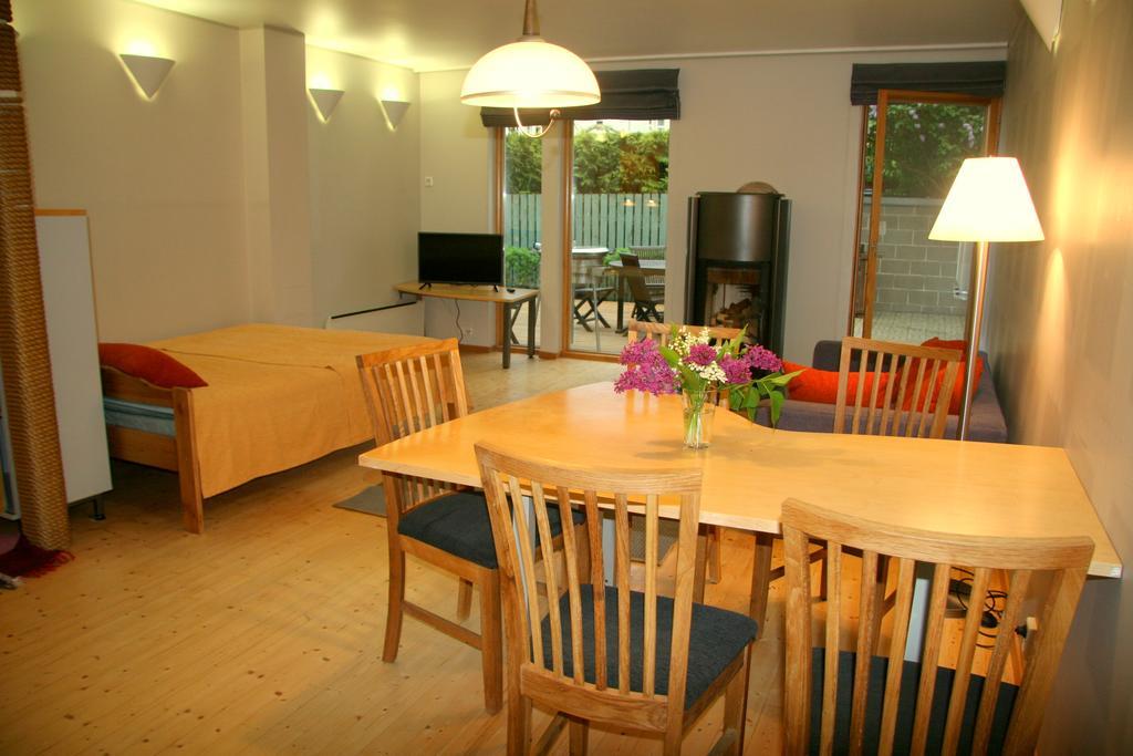 Villa Meri Apartments 페르누 외부 사진