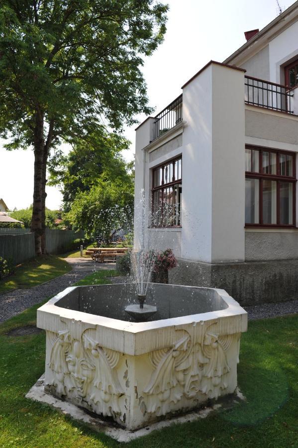 Villa Meri Apartments 페르누 외부 사진