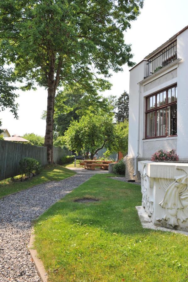 Villa Meri Apartments 페르누 외부 사진